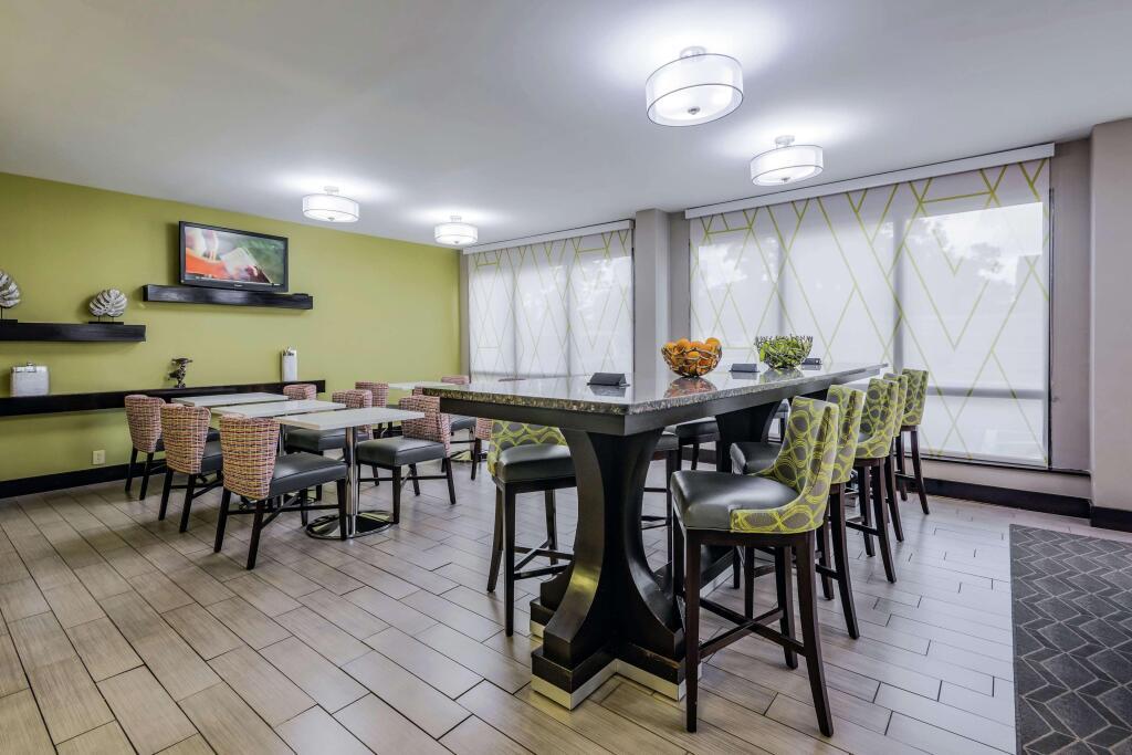 hotel image 13