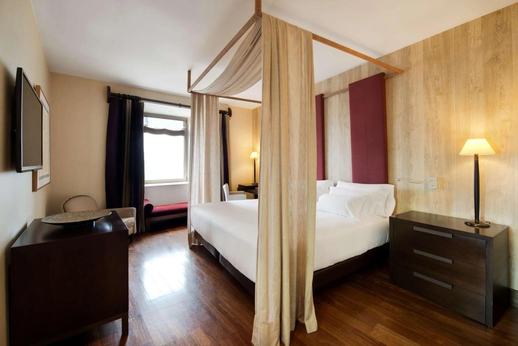 hotel image 16