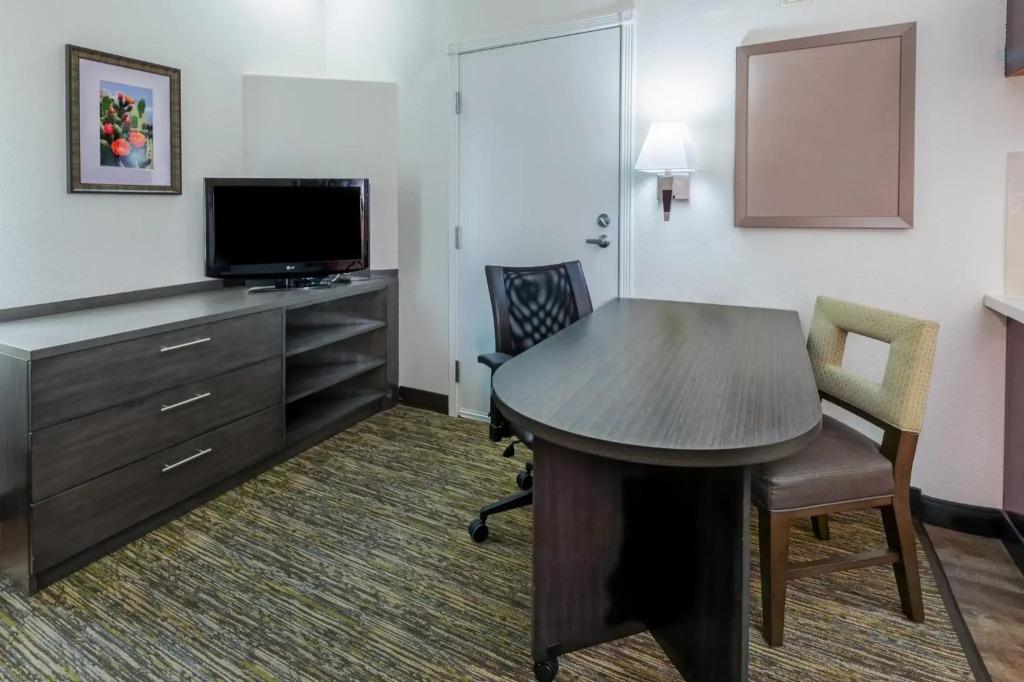hotel image 13