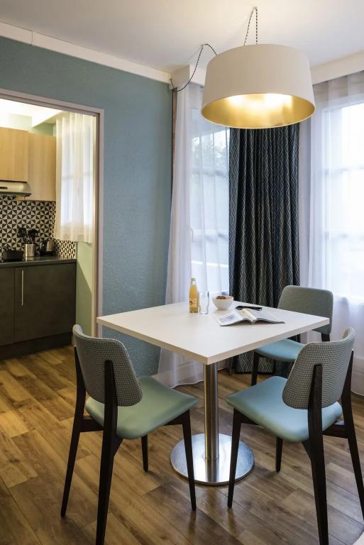 hotel image 10