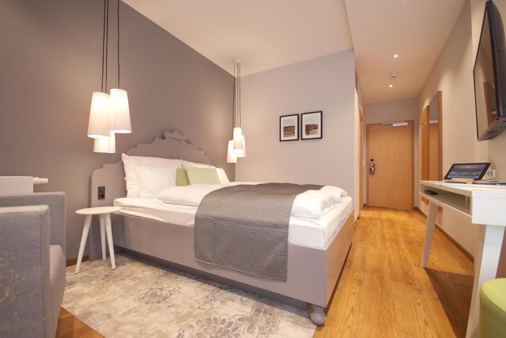 hotel image 12