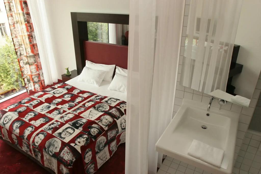 hotel image 8