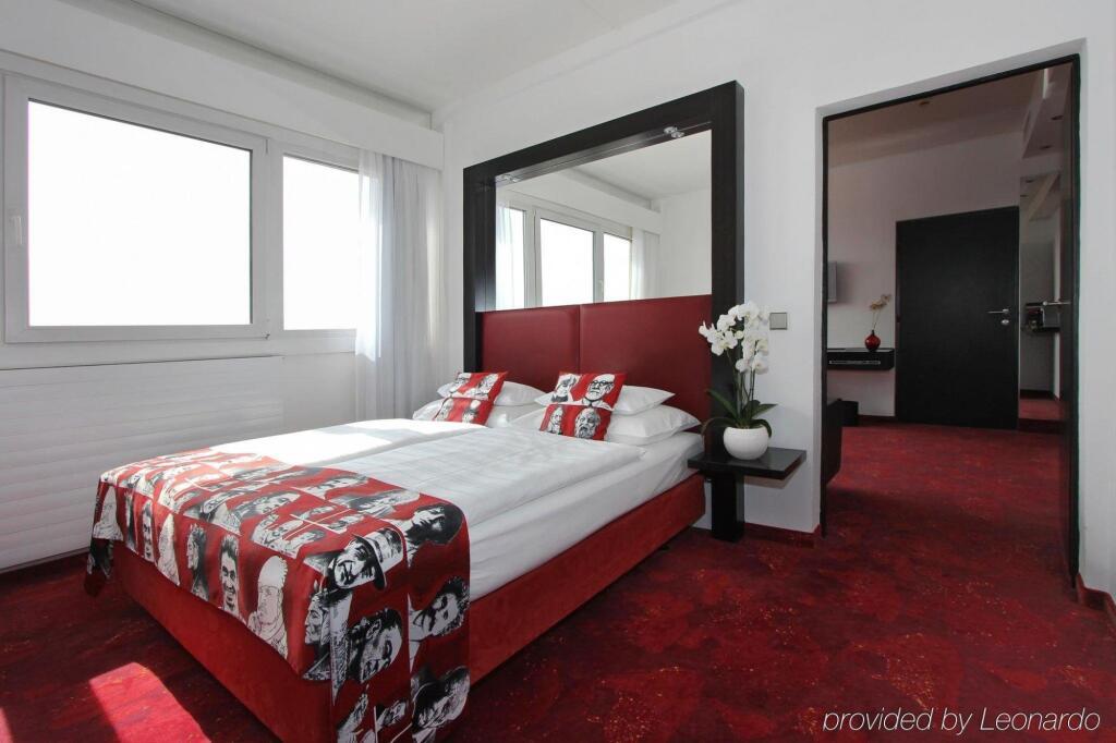 hotel image 32