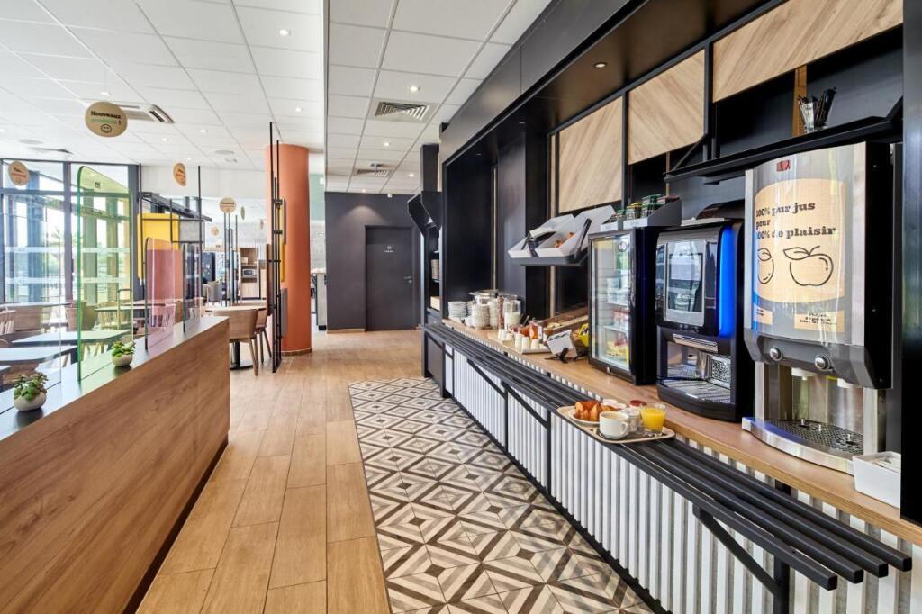 hotel image 10