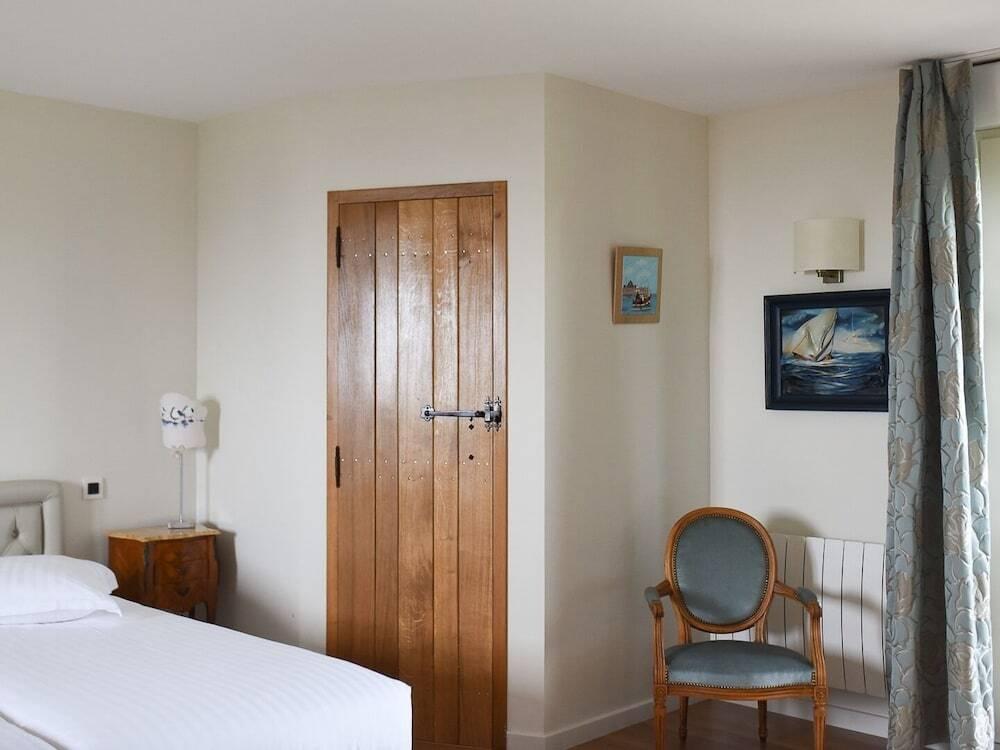 hotel image 9
