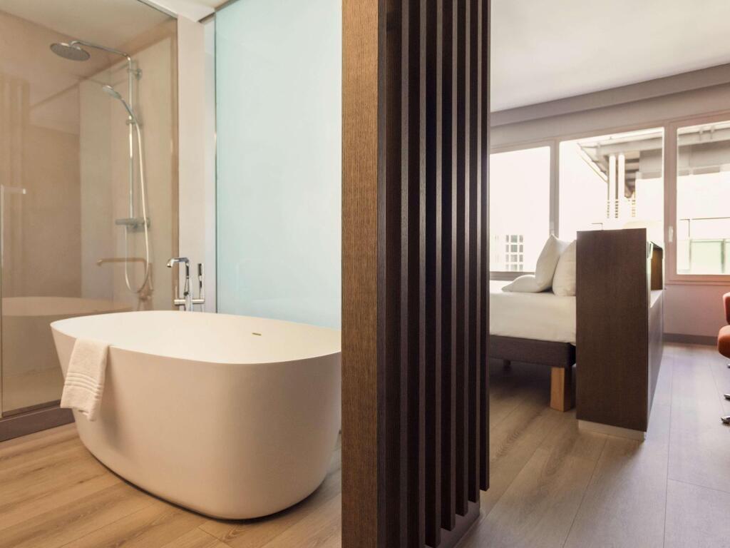 hotel image 10
