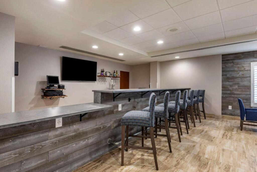 hotel image 9