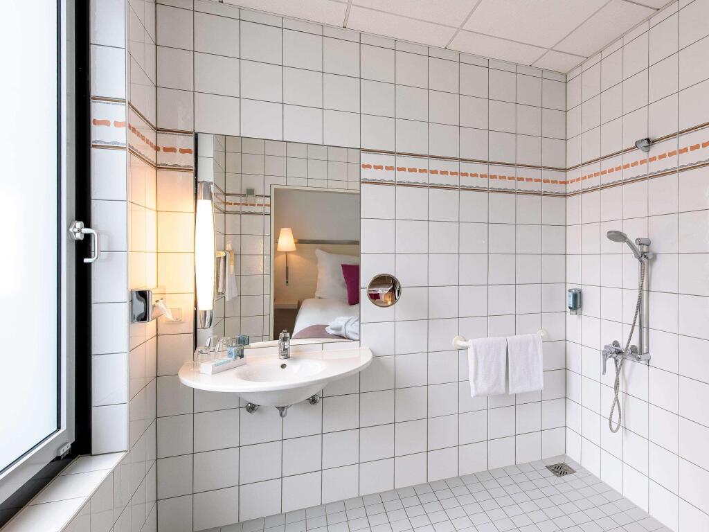 hotel image 16