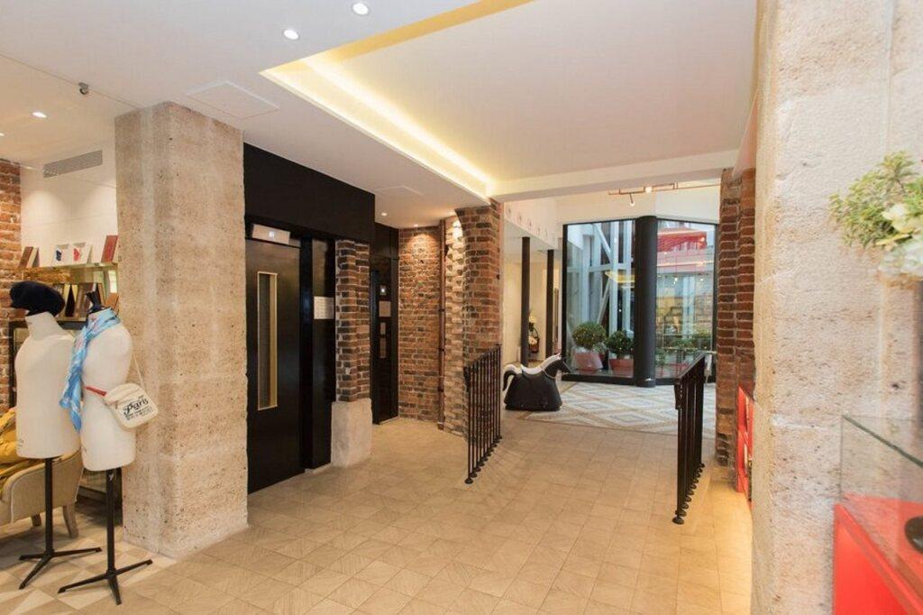hotel