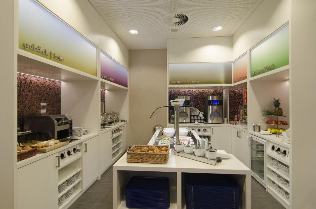 hotel image 13