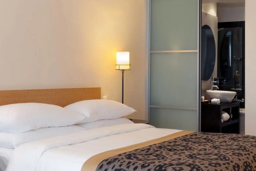 hotel image 15