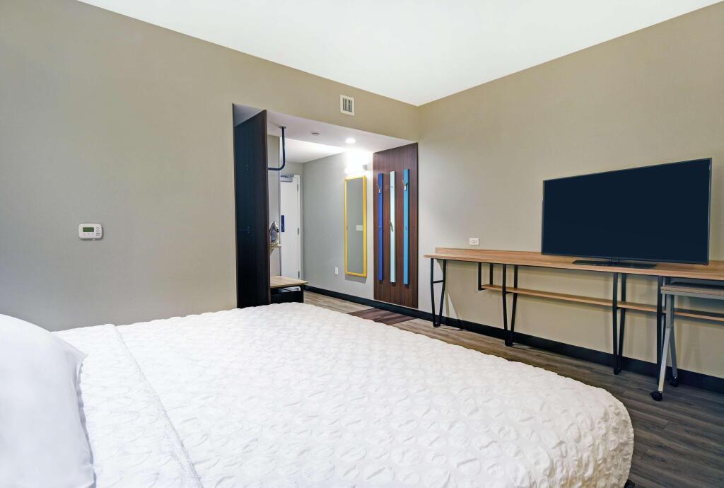 hotel image 6