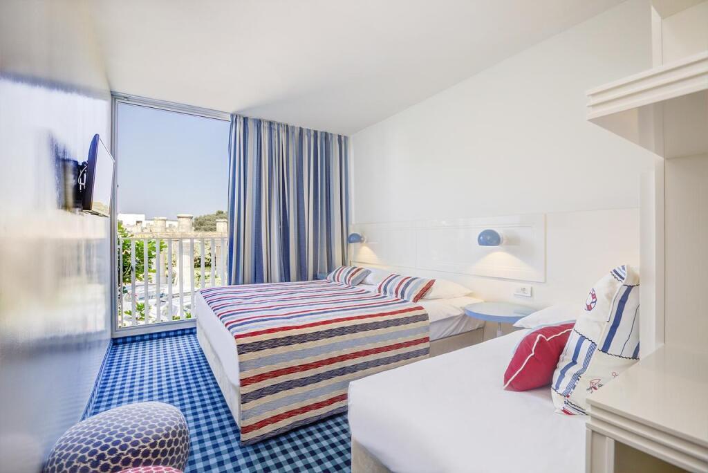 hotel image 13