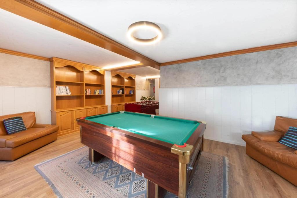 hotel image 9