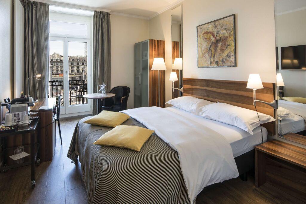 hotel image 8