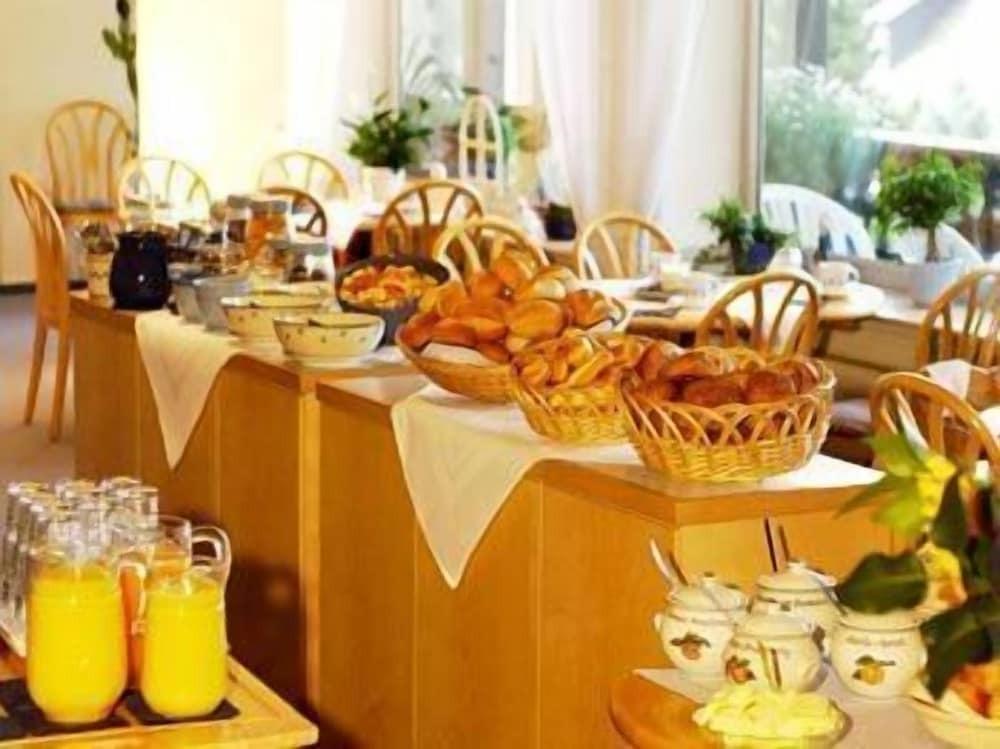 hotel image 13