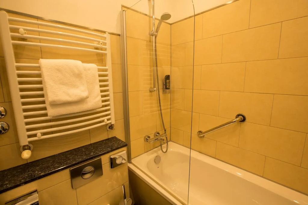 hotel image 12