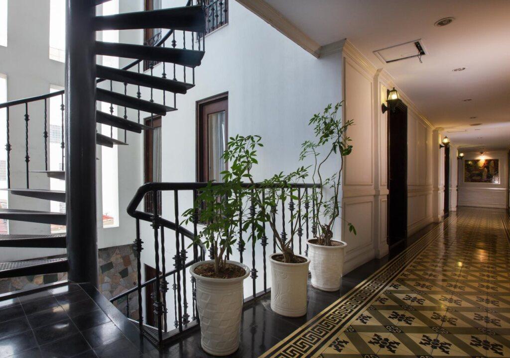 hotel image 12