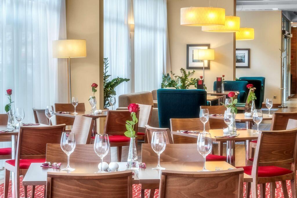 hotel image 10