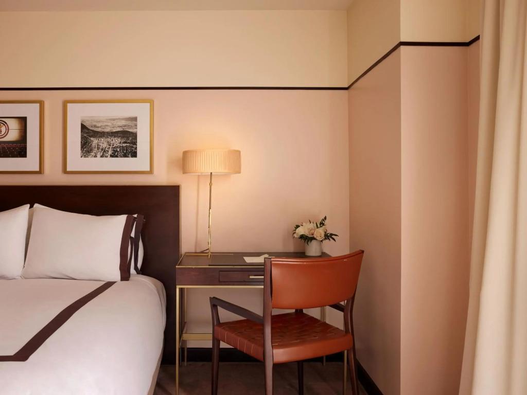 hotel image 10