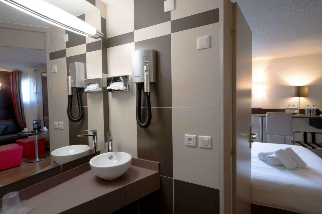 hotel image 13