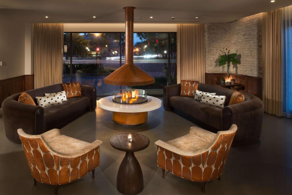 hotel image 13