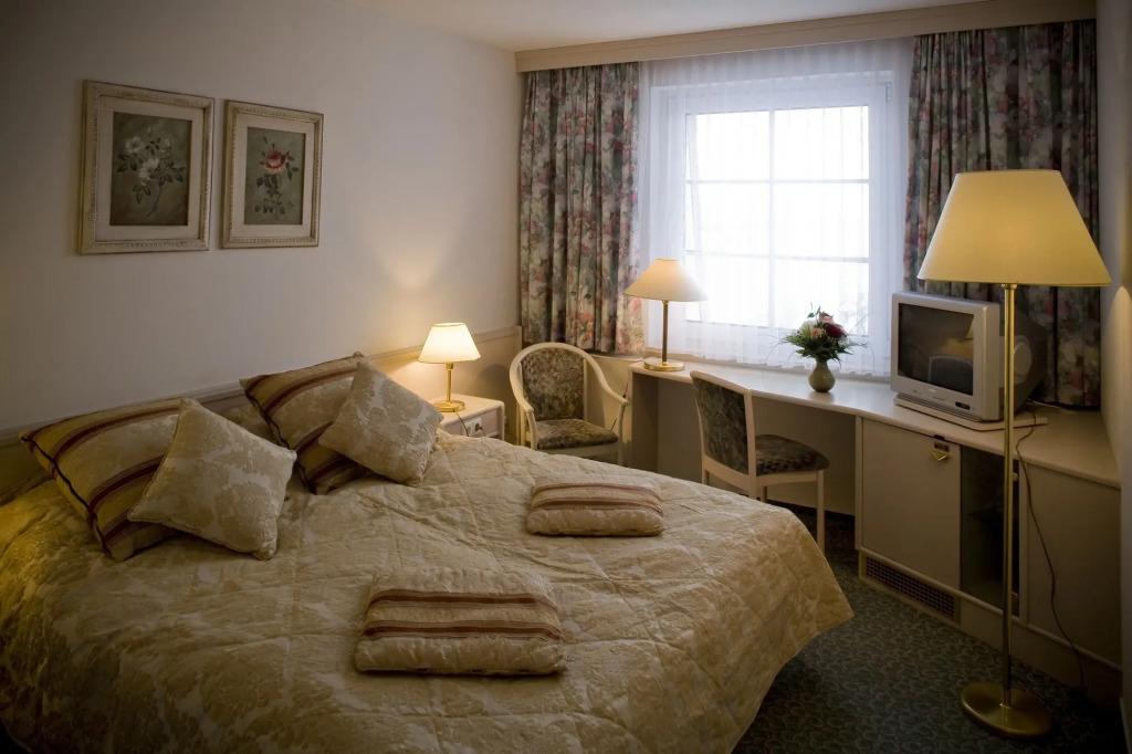 hotel image 8