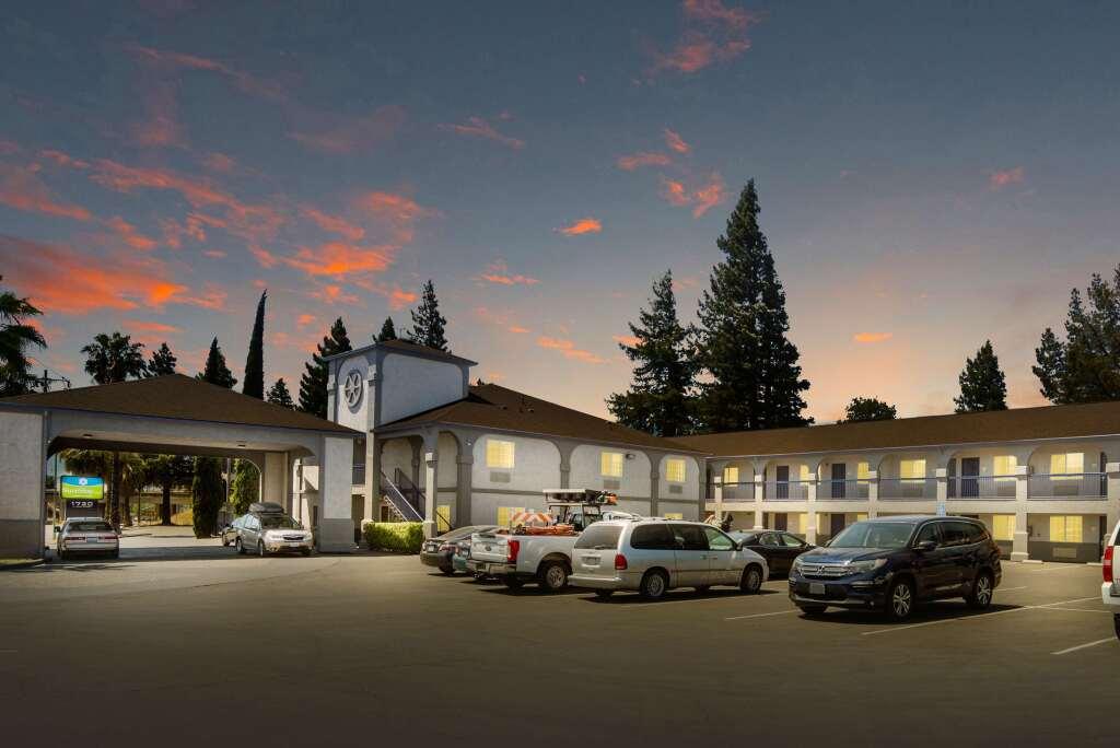 hotel image 16