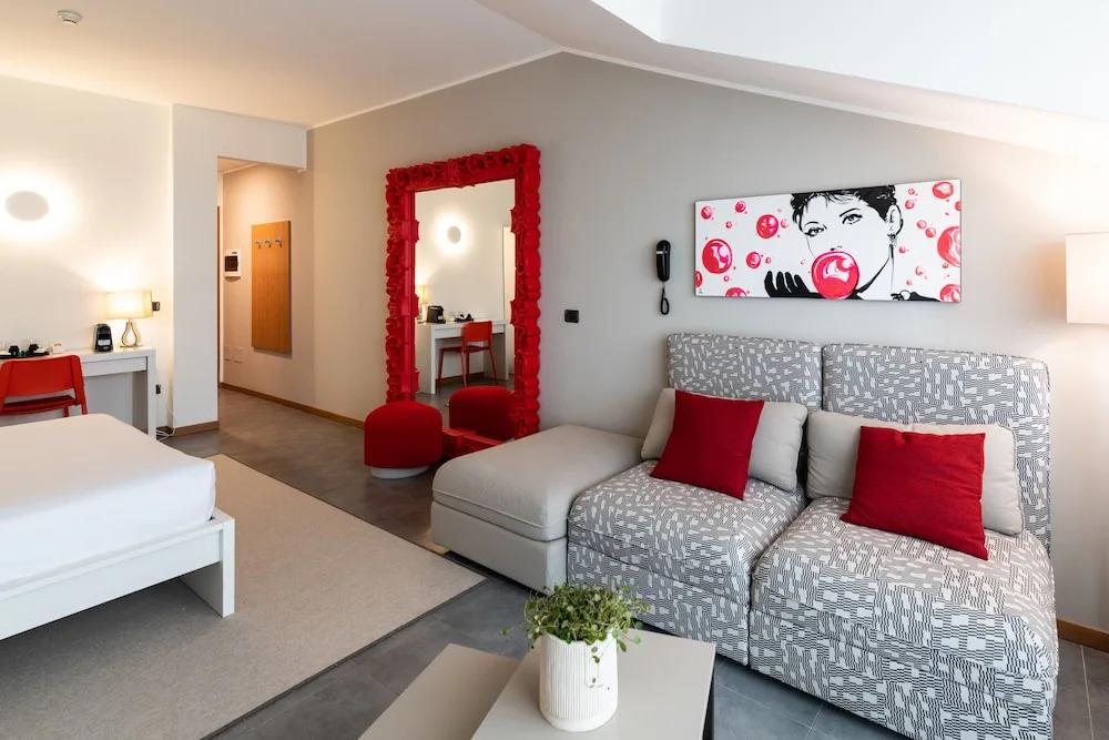 hotel image 16