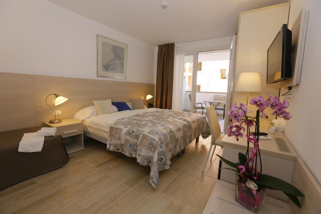 hotel image 10