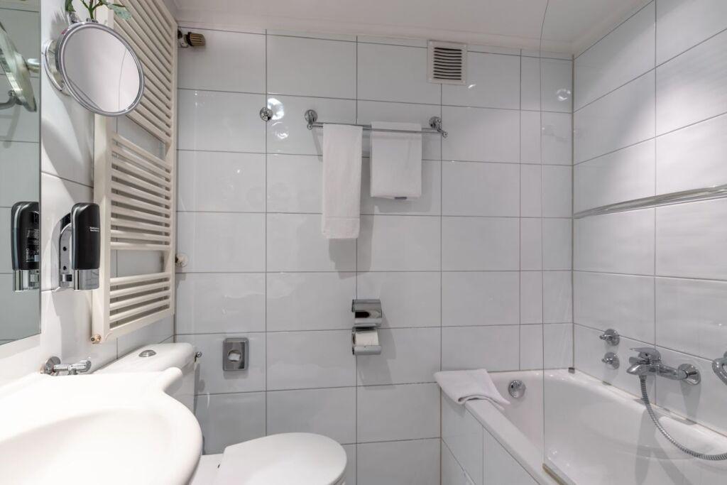 hotel image 16