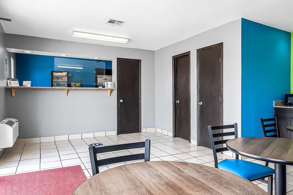hotel image 8