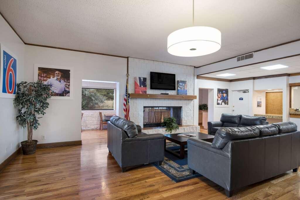 hotel image 13