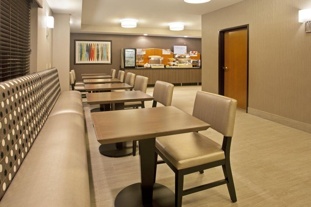 hotel image 8