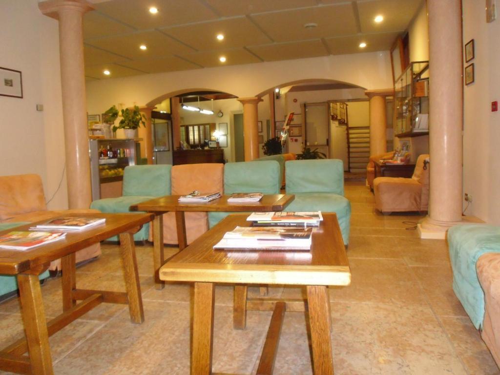 hotel image 16