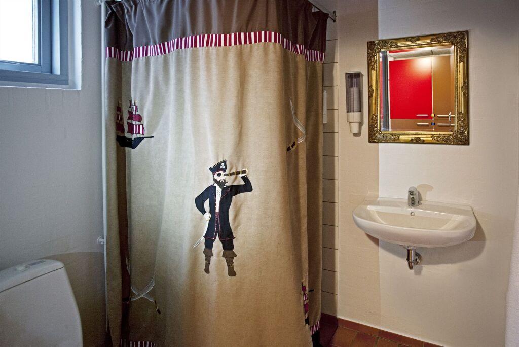 hotel image 8
