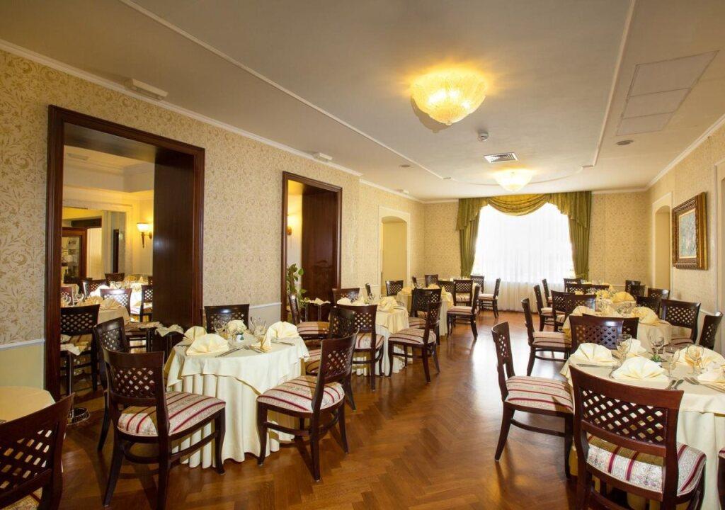 hotel image 12