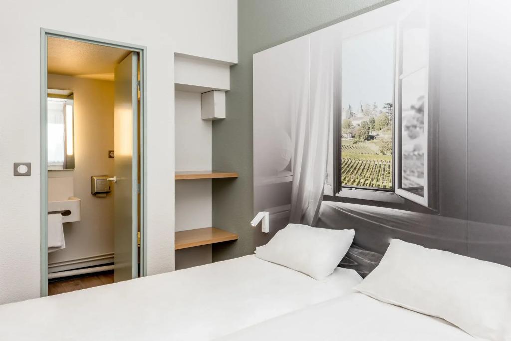 hotel image 16