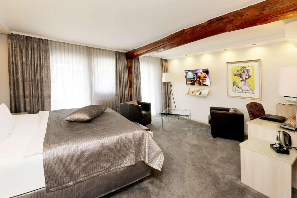 hotel image 7
