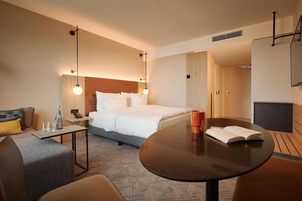 hotel image 16