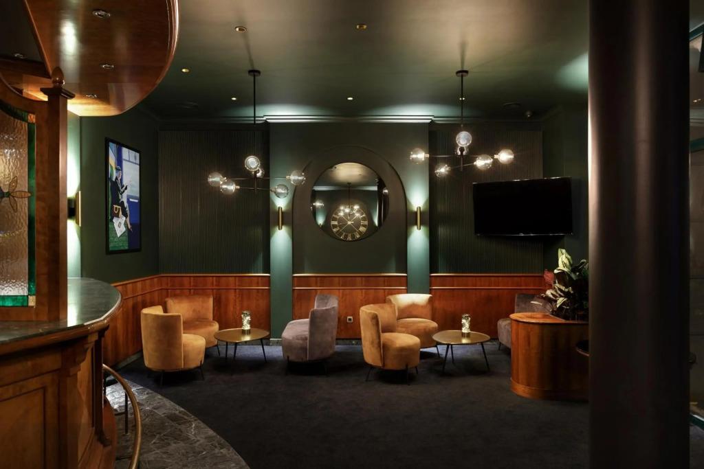 hotel image 10