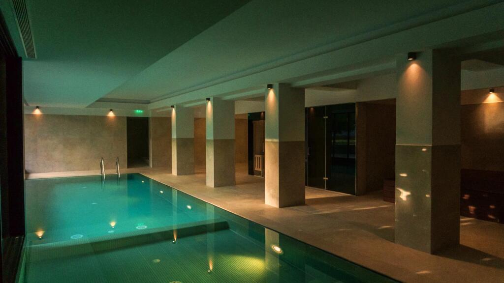 hotel image 12