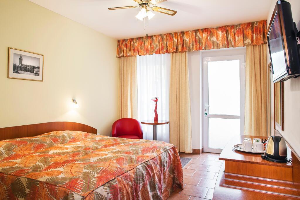 hotel image 13