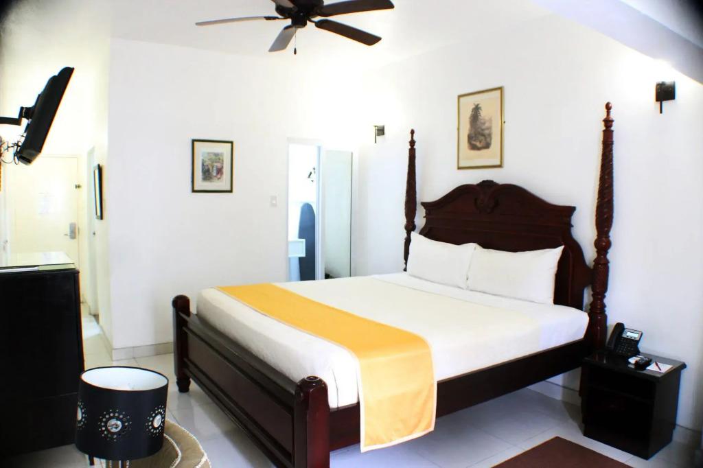 hotel image 13