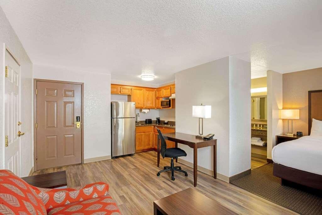 hotel image 10