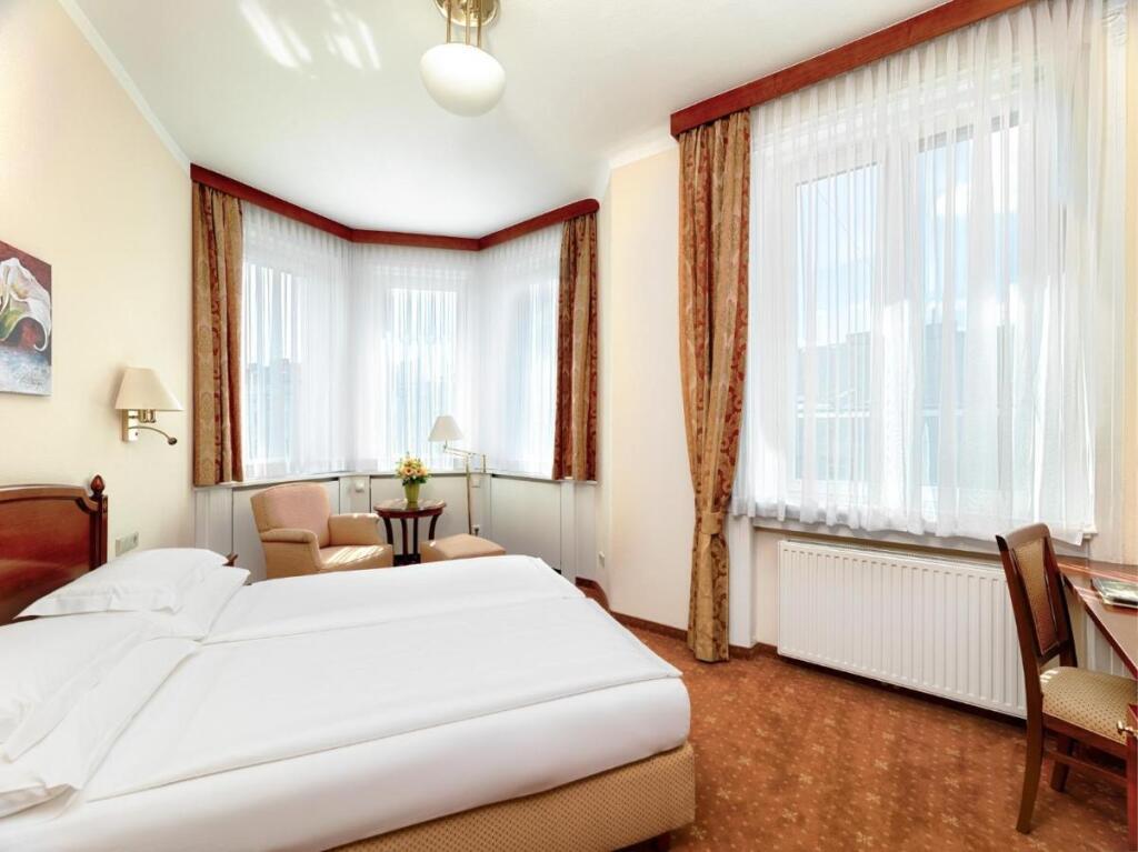 hotel image 13