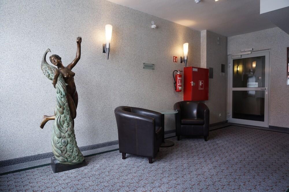 hotel image 16