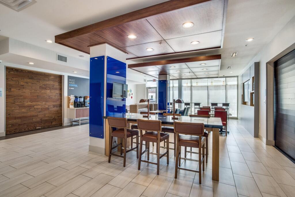 hotel image 14