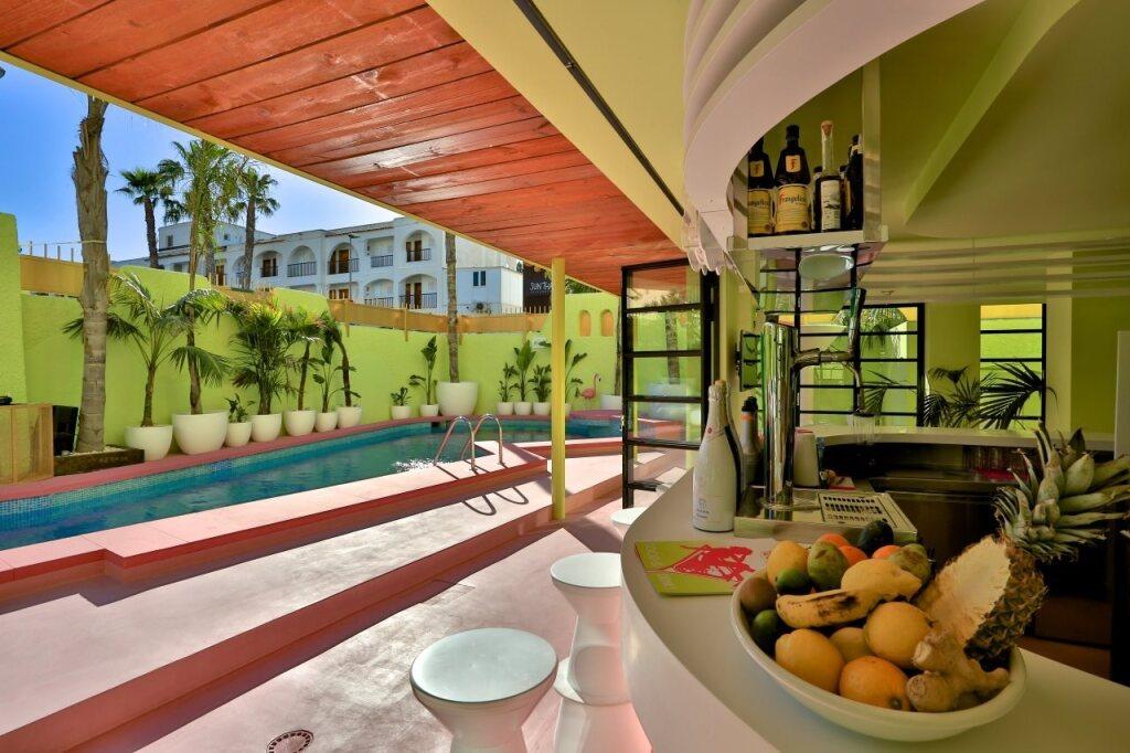 hotel image 16