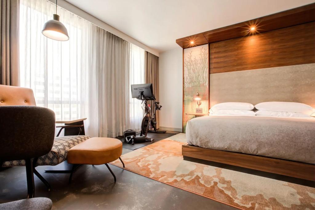 hotel image 16